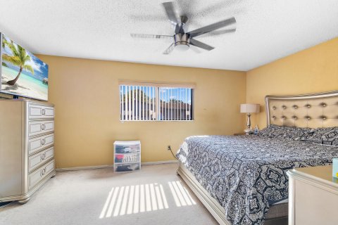 Adosado en venta en Lake Worth, Florida, 3 dormitorios, 152.92 m2 № 1152078 - foto 9