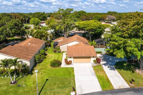 House in Delray Beach, Florida 2 bedrooms, 115.66 sq.m. № 1152077 - photo 5