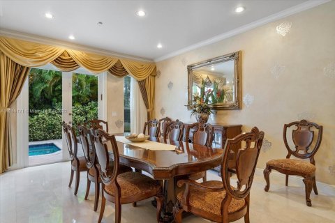 Villa ou maison à vendre à Aventura, Floride: 4 chambres, 239.87 m2 № 57793 - photo 7