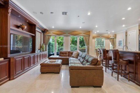 Villa ou maison à vendre à Aventura, Floride: 4 chambres, 239.87 m2 № 57793 - photo 9