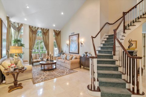 Villa ou maison à vendre à Aventura, Floride: 4 chambres, 239.87 m2 № 57793 - photo 5