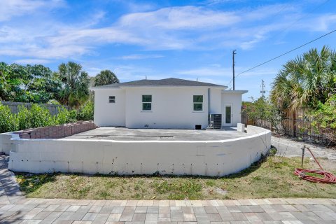 Immobilier commercial à vendre à West Palm Beach, Floride: 205.96 m2 № 1132726 - photo 25
