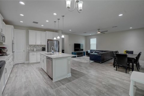 Villa ou maison à vendre à Tampa, Floride: 4 chambres, 256.97 m2 № 1296380 - photo 11