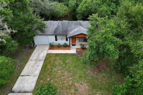 Villa ou maison à louer à Sanford, Floride: 3 chambres, 96.62 m2 № 1366650 - photo 2