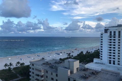 Condo in Miami Beach, Florida  № 57434 - photo 28