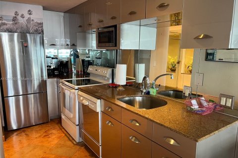 Condominio en alquiler en Miami Beach, Florida, 51.1 m2 № 57434 - foto 16