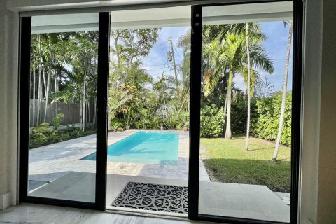 House in Miami, Florida 3 bedrooms, 181.53 sq.m. № 936798 - photo 16