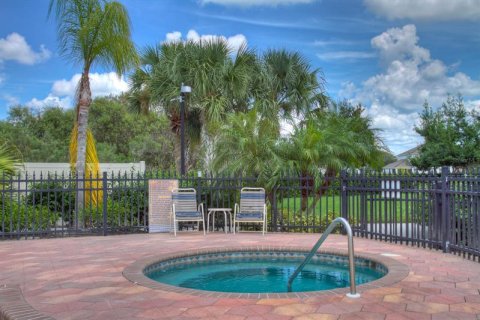 Villa ou maison à louer à Bradenton, Floride: 2 chambres, 173.73 m2 № 212726 - photo 26