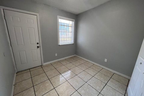 Villa ou maison à louer à Jacksonville, Floride: 2 chambres, 63.36 m2 № 822232 - photo 7