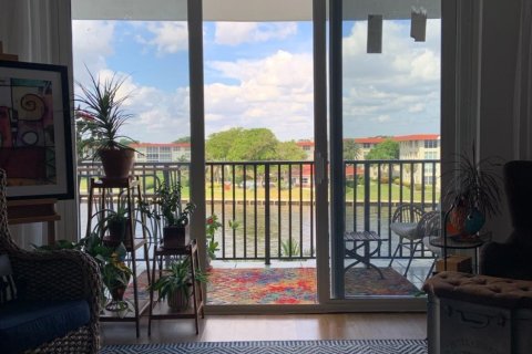 Condominio en venta en Hillsboro Beach, Florida, 1 dormitorio, 95.69 m2 № 1101199 - foto 15
