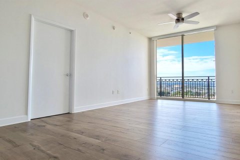 Condo in West Palm Beach, Florida, 2 bedrooms  № 984083 - photo 20