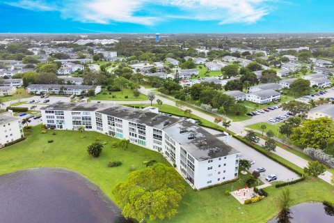 Copropriété à vendre à Deerfield Beach, Floride: 2 chambres, 102.19 m2 № 1163092 - photo 4