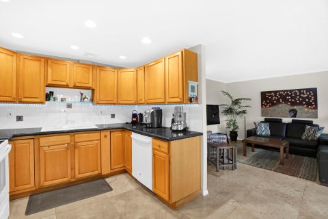 Copropriété à vendre à Deerfield Beach, Floride: 2 chambres, 102.19 m2 № 1163092 - photo 7