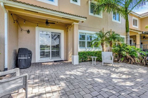 Townhouse in Palm Beach Gardens, Florida 3 bedrooms, 215.35 sq.m. № 1160330 - photo 7