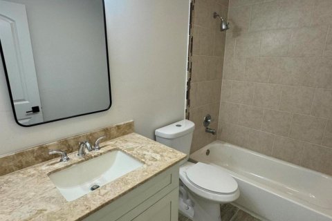 House in Palm Beach Gardens, Florida 2 bedrooms, 113.71 sq.m. № 871125 - photo 5