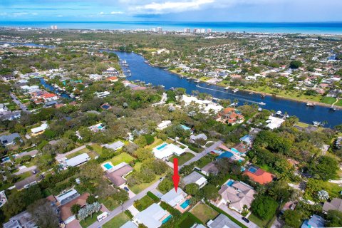 Villa ou maison à vendre à Palm Beach Gardens, Floride: 2 chambres, 113.71 m2 № 871125 - photo 13