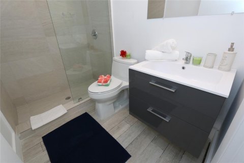 Condo in Miami Beach, Florida, 1 bedroom  № 1104698 - photo 7