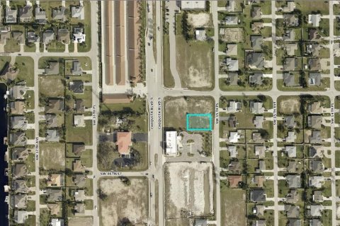 Land in Cape Coral, Florida № 1314301 - photo 2