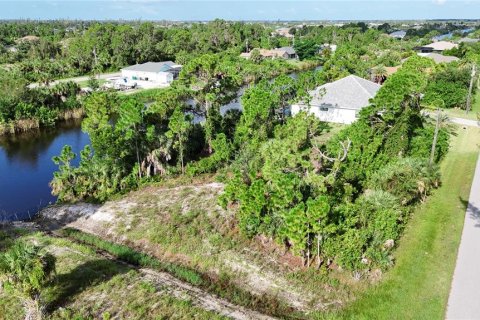 Terreno en venta en Port Charlotte, Florida № 1314303 - foto 2