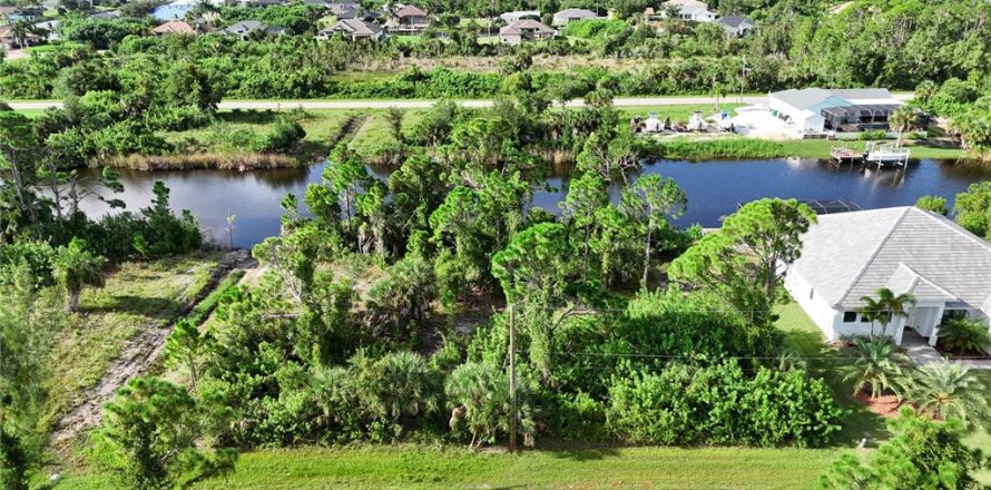 Terrain à Port Charlotte, Floride № 1314303