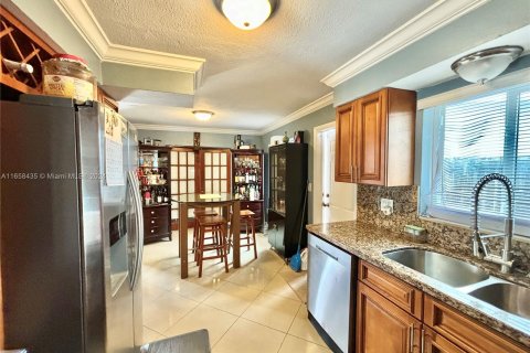 Casa en venta en Miramar, Florida, 3 dormitorios, 137.68 m2 № 1364858 - foto 8