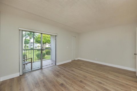 Condominio en venta en Palm Springs, Florida, 1 dormitorio, 59.64 m2 № 1136463 - foto 5