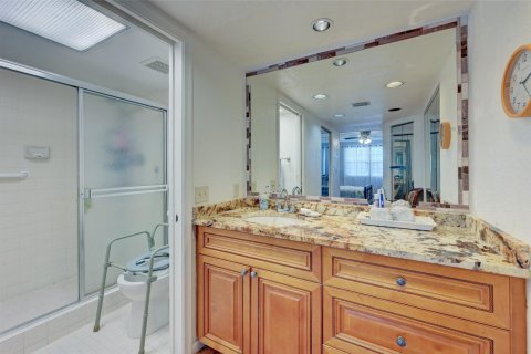 Condo in Coconut Creek, Florida, 2 bedrooms  № 1136470 - photo 17