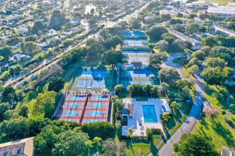 Condo in Coconut Creek, Florida, 2 bedrooms  № 1136470 - photo 12