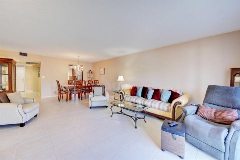 Condo in Coconut Creek, Florida, 2 bedrooms  № 1136470 - photo 27