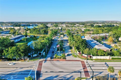 Condo in Coconut Creek, Florida, 2 bedrooms  № 1136470 - photo 4