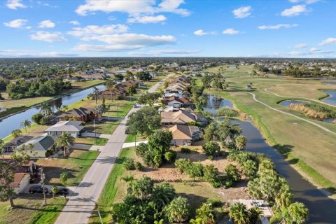 Terreno en venta en Rotonda, Florida № 1205199 - foto 6