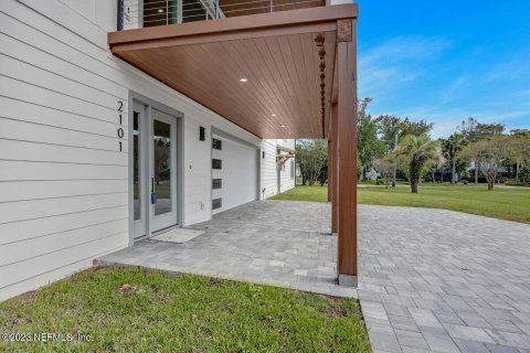Duplex à vendre à Neptune Beach, Floride: 4 chambres, 167.22 m2 № 772479 - photo 4