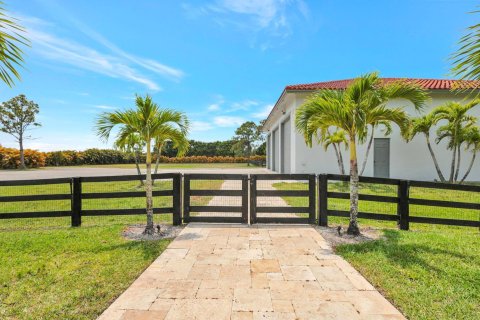 Casa en venta en Loxahatchee Groves, Florida, 6 dormitorios, 588.44 m2 № 1178427 - foto 2