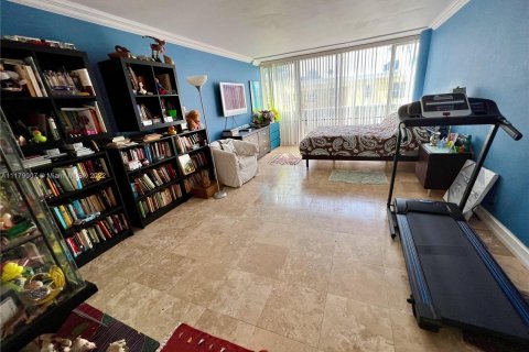 Copropriété à vendre à Miami Beach, Floride: 2 chambres, 141.21 m2 № 10021 - photo 16