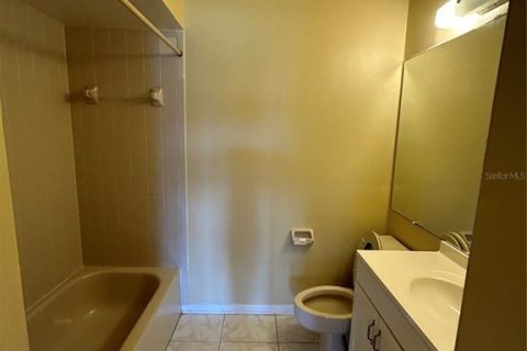 Condo in Orlando, Florida, 2 bedrooms  № 1363938 - photo 21