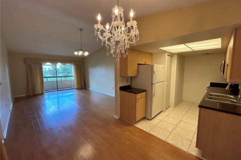 Condo in Orlando, Florida, 2 bedrooms  № 1363938 - photo 6