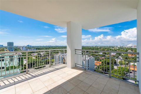 Condo in Miami, Florida, 2 bedrooms  № 1399118 - photo 22