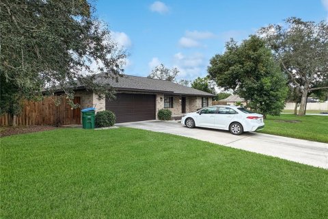 Casa en venta en Deltona, Florida, 3 dormitorios, 137.68 m2 № 1396514 - foto 12