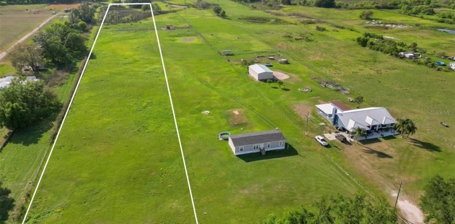 Terreno en Kathleen, Florida № 1301086