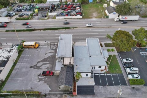 Immobilier commercial à vendre à West Park, Floride № 1142173 - photo 15