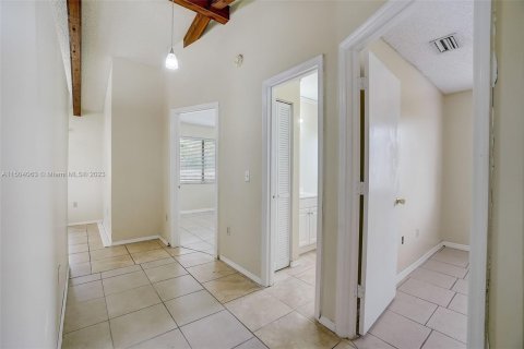 House in Deltona, Florida 3 bedrooms, 116.41 sq.m. № 912843 - photo 19