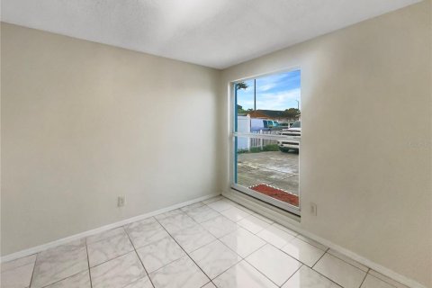 Casa en venta en Tampa, Florida, 3 dormitorios, 86.77 m2 № 1379960 - foto 14