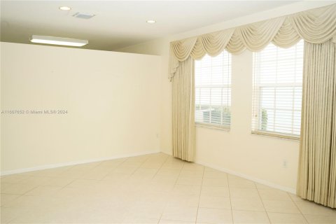 Villa ou maison à vendre à Pembroke Pines, Floride: 3 chambres, 231.14 m2 № 1229072 - photo 6