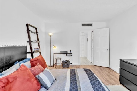 Condo in Aventura, Florida, 1 bedroom  № 1413885 - photo 30