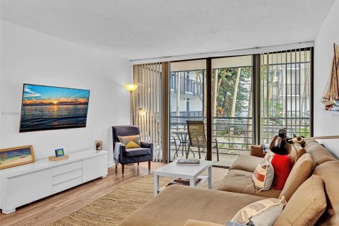 Condo in Aventura, Florida, 1 bedroom  № 1413885 - photo 8