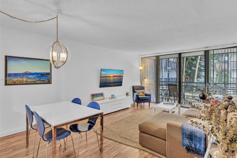 Condo in Aventura, Florida, 1 bedroom  № 1413885 - photo 7