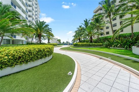 Studio in the Condo in Miami Beach, Florida  № 1413887 - photo 17