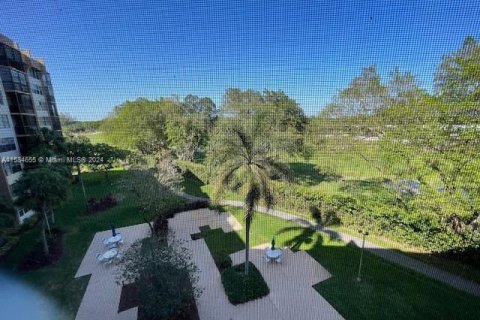 Condominio en venta en Pembroke Pines, Florida, 1 dormitorio, 68.75 m2 № 1170581 - foto 6