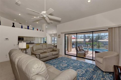 Casa en venta en Port Charlotte, Florida, 3 dormitorios, 188.59 m2 № 351209 - foto 14