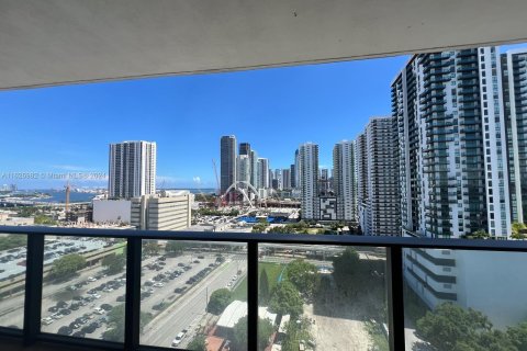 Condominio en venta en Miami, Florida, 2 dormitorios, 81.57 m2 № 1281267 - foto 20